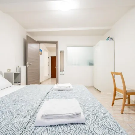 Residenze Amelia Apartamento Parma