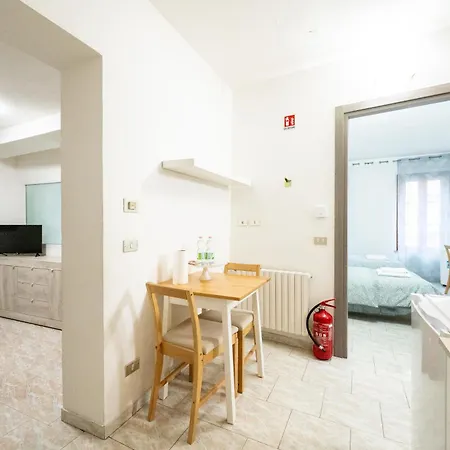 Residenze Amelia * Парма